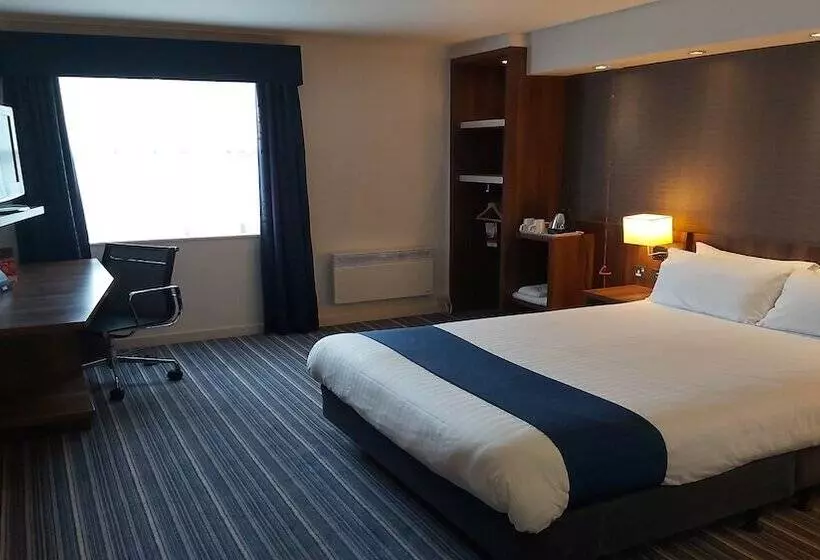 身障者適用スタンダードルーム, Holiday Inn Express London Gatwick   Crawley By Ihg