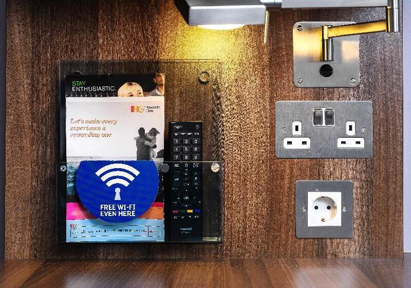 Номер Стандарт, Holiday Inn Express London Gatwick Crawley By Ihg