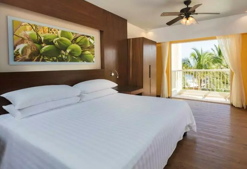 اتاق دلوکس با تخت کینگ و چشم‌انداز, Krystal Grand® Nuevo Vallarta