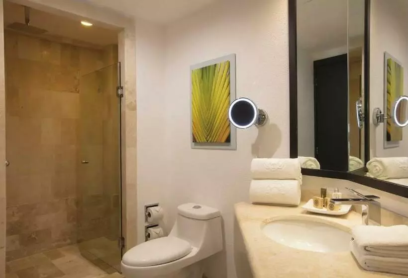 اتاق دلوکس با تخت کینگ و چشم‌انداز, Krystal Grand® Nuevo Vallarta