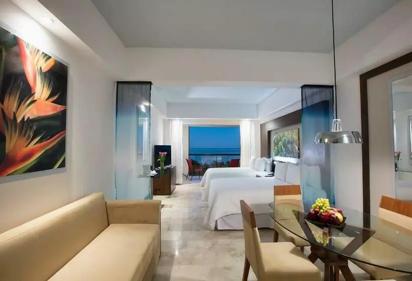 سوییت جونیور با چشم‌انداز دریا, Krystal Grand® Nuevo Vallarta