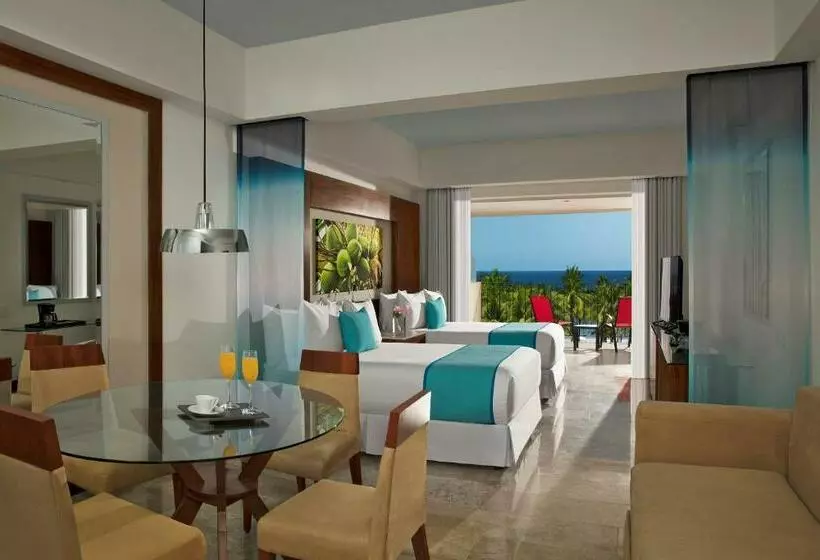سوییت جونیور با چشم‌انداز دریا, Krystal Grand® Nuevo Vallarta