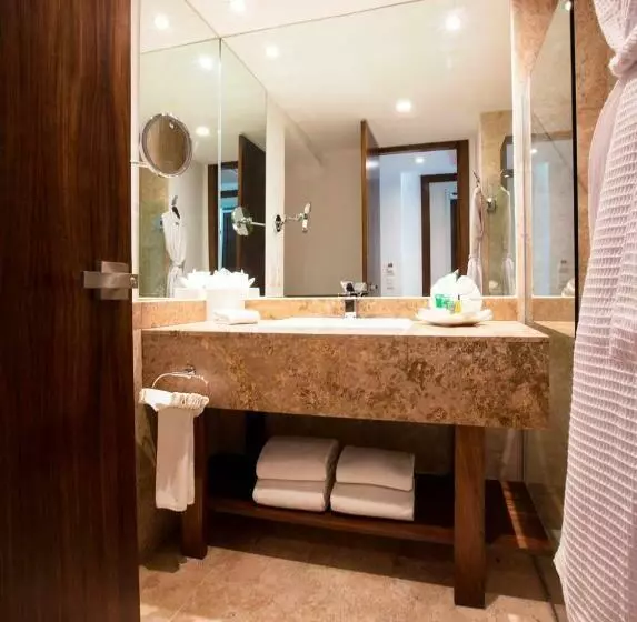 سوییت جونیور کلاب, Krystal Grand® Nuevo Vallarta
