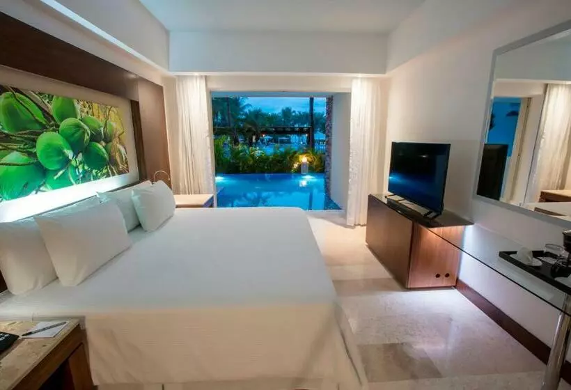 سوییت جونیور کلاب, Krystal Grand® Nuevo Vallarta