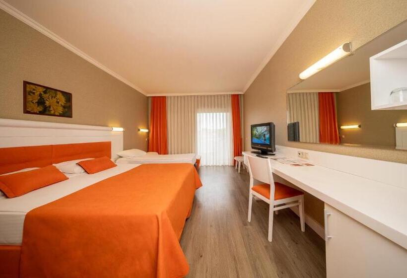 Chambre Triple Standard, Sueno Hotels Beach Side