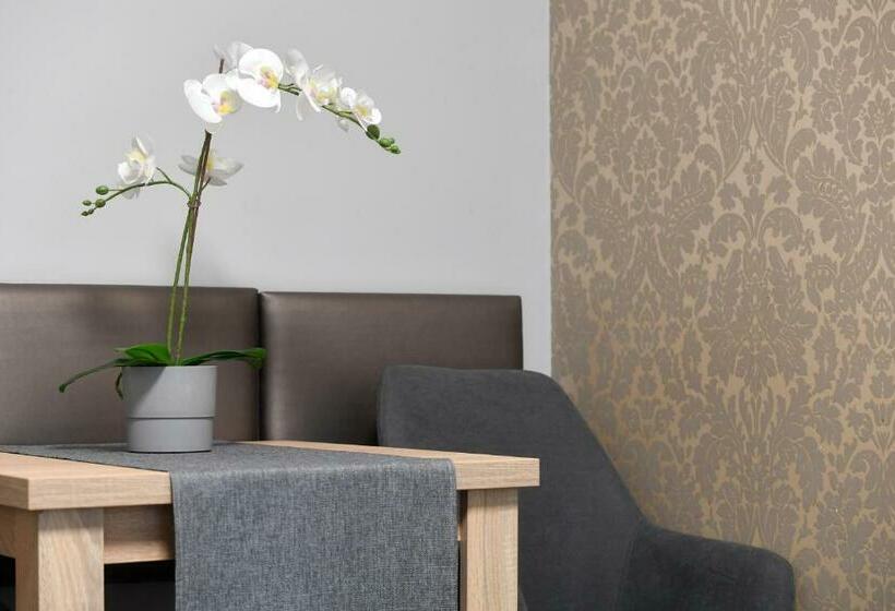 غرفة قياسية, Fotex