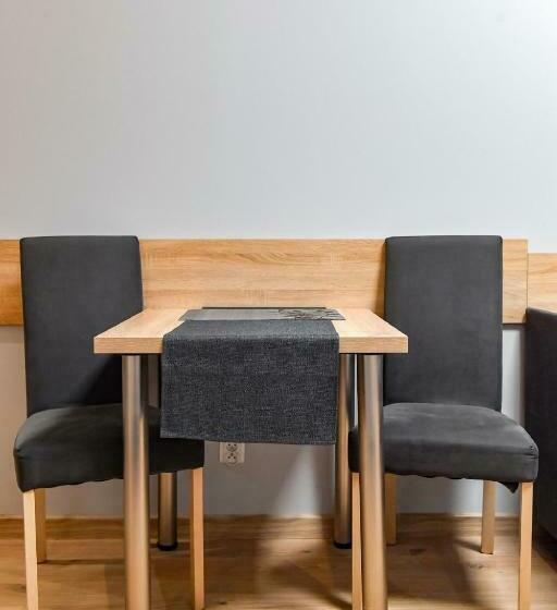 غرفة قياسية, Fotex