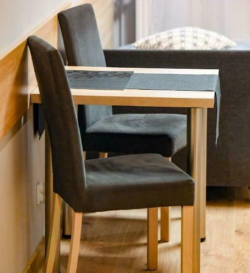 غرفة قياسية, Fotex