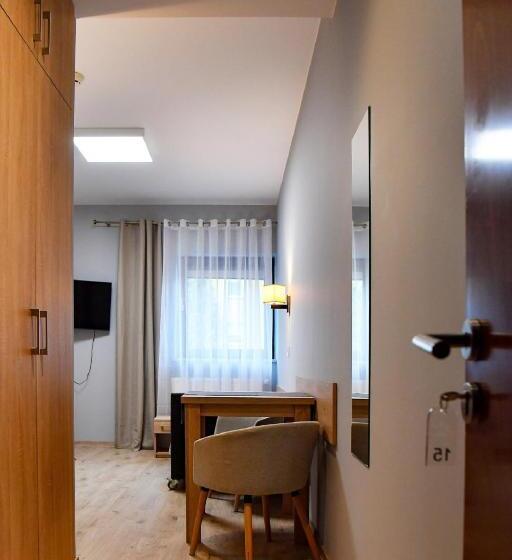 غرفة قياسية, Fotex