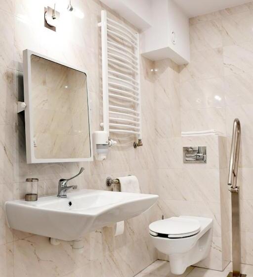 غرفة كلاسيكية فردية, Fotex