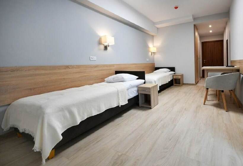 غرفة قياسية, Fotex