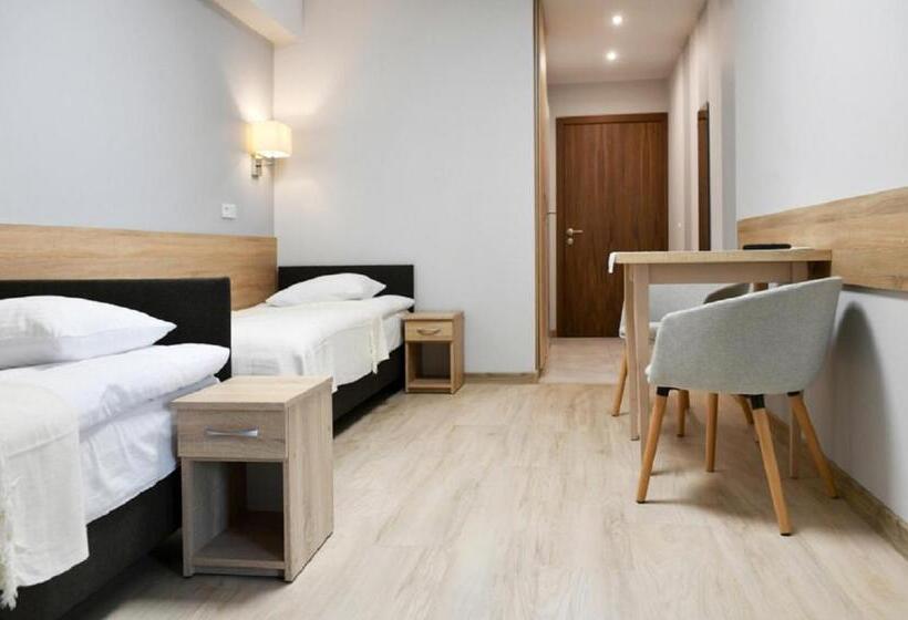 غرفة قياسية, Fotex