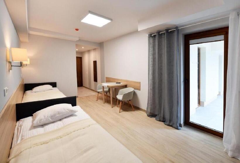 غرفة قياسية, Fotex