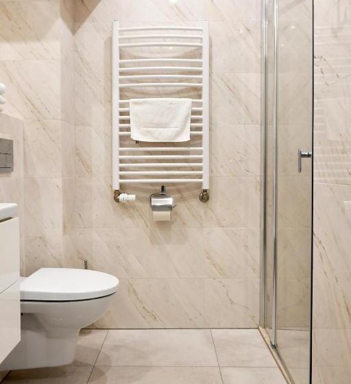 غرفة قياسية, Fotex