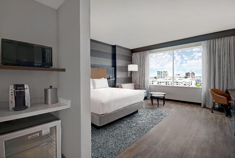 Номер Стандарт Адаптированный для Инвалидов, Holiday Inn Express Houston   Galleria Area By Ihg