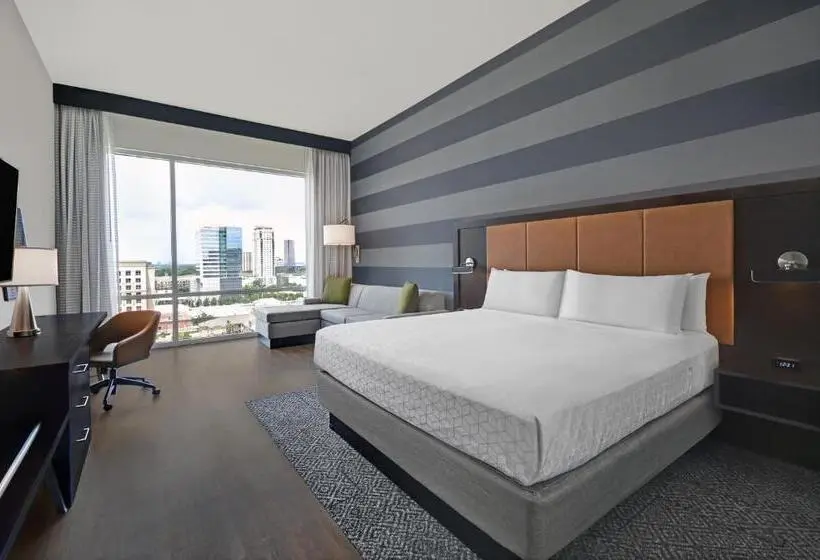 キングサイズベッドのスイートルーム, Holiday Inn Express Houston Galleria Area By Ihg