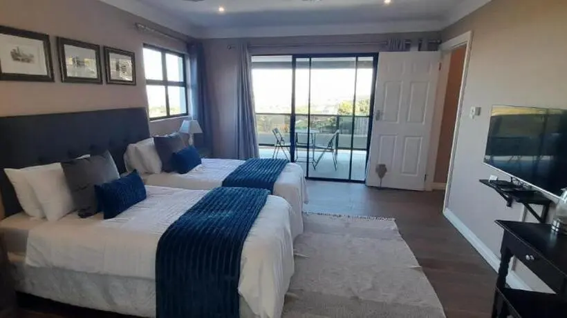 اتاق سه نفره دلوکس با چشم‌انداز دریا, Collards B&b