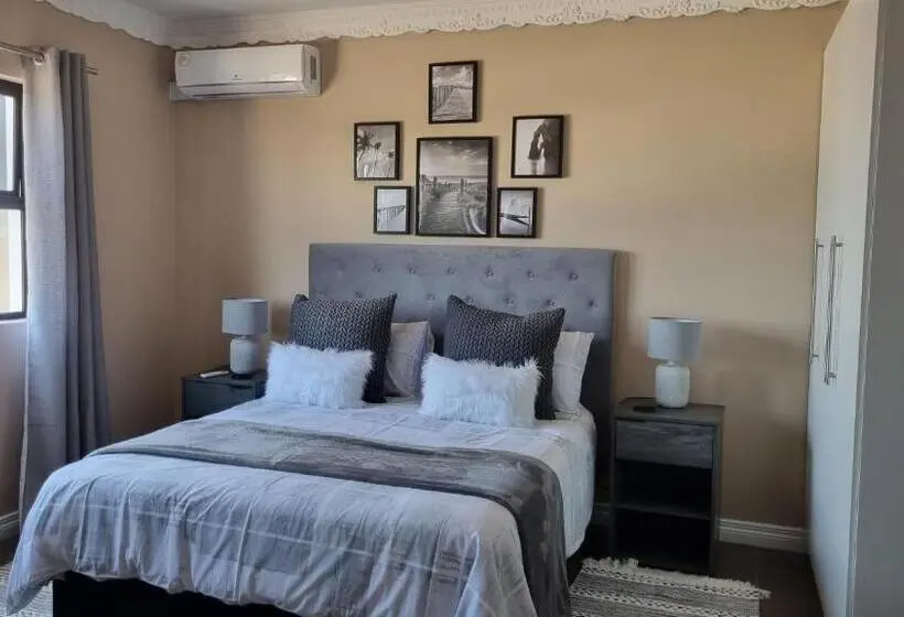 سوییت لوکس, Collards B&b