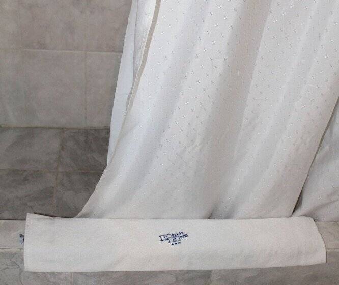 스탠다드 싱글 룸, Dallas