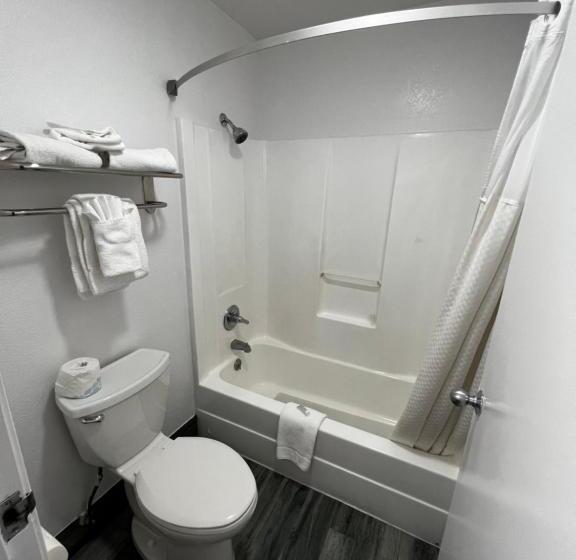 Quarto Estandar para Deficientes Físicos, Studio 6 Flagstaff Az