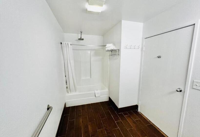 Quarto Estandar Cama King, Studio 6 Flagstaff Az