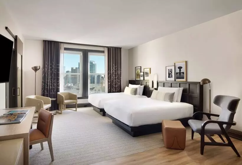 سوییت جونیور, The Clift Royal Sonesta San Francisco