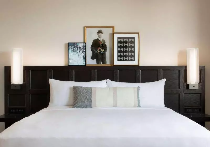 سوییت لوکس, The Clift Royal Sonesta San Francisco