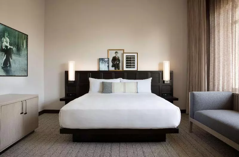 سوییت لوکس, The Clift Royal Sonesta San Francisco