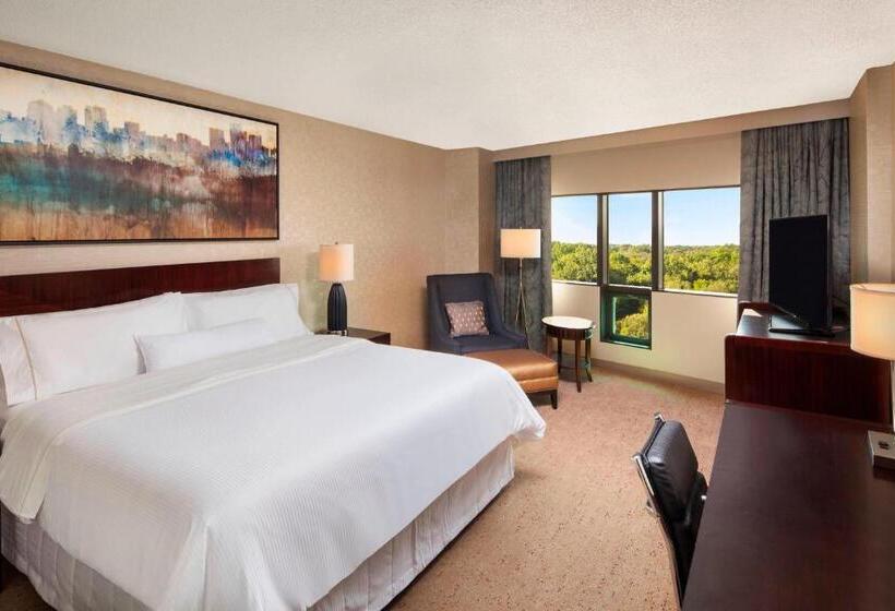غرفة قياسية سرير كينج, The Westin Southfield Detroit