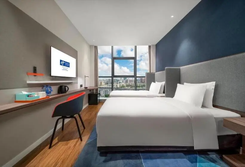 اتاق استاندارد با چشم‌انداز شهر, Holiday Inn Express Zhuhai Gongbei, An Ihg