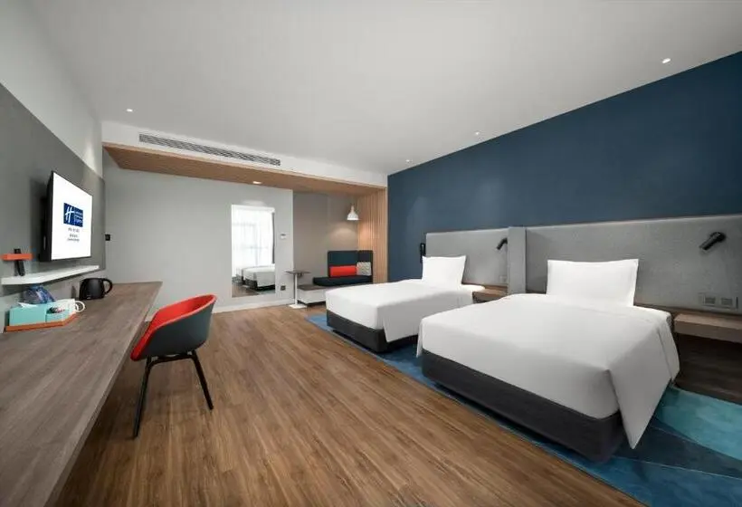 اتاق استاندارد با چشم‌انداز شهر, Holiday Inn Express Zhuhai Gongbei, An Ihg