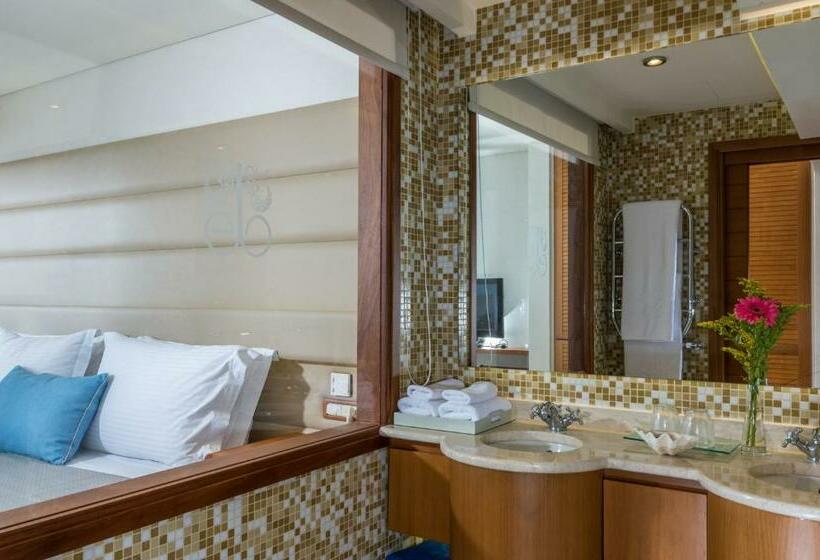 Номер Deluxe Вид на Море, Elounda Bay Palace, A Member Of The Leading Hotels Of The World