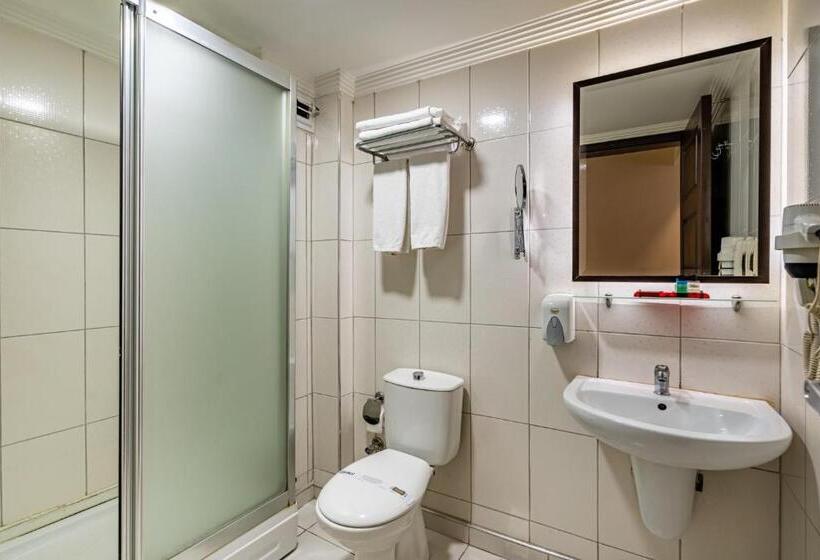 غرفة قياسية ثلاثية, Buyuk Velic