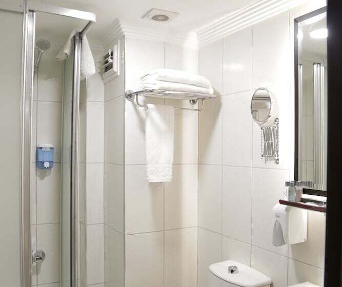 غرفة قياسية ثلاثية, Buyuk Velic