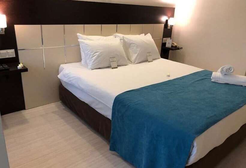 غرفة قياسية فردية, Buyuk Velic