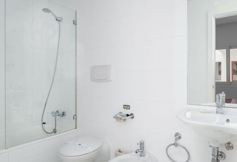 اتاق استاندارد یک نفره, Del Pintor