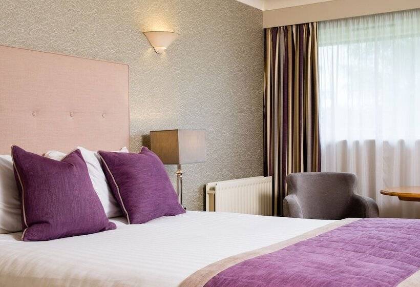 Quarto Estandar, Lea Marston