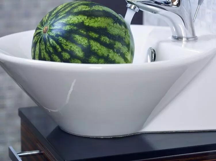 エクゼクティブスイート, Macaris Suites & Spa