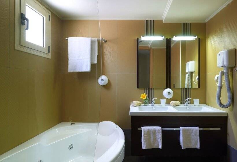 جناح إدارى, Macaris Suites & Spa