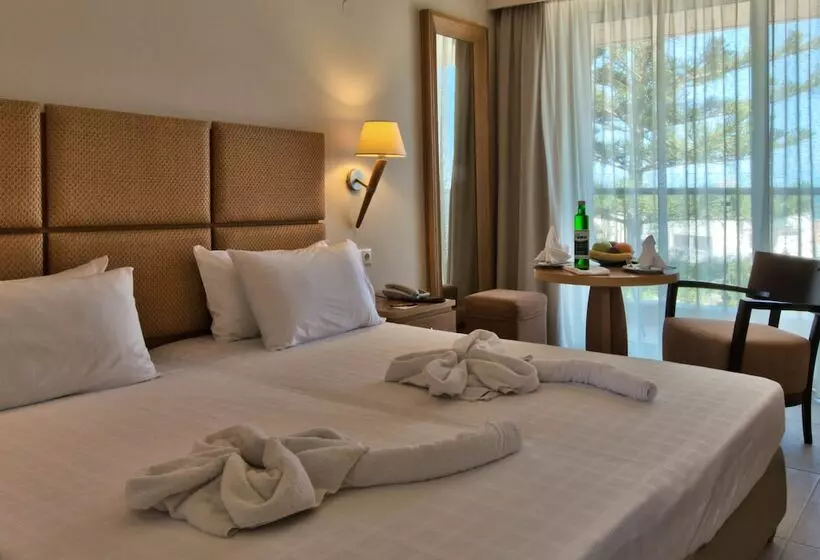 Chambre Deluxe, Minos