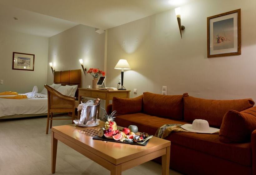 수피리어 주니어 스위트, Minos