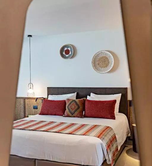 Junior Suite Supérieure, Minos