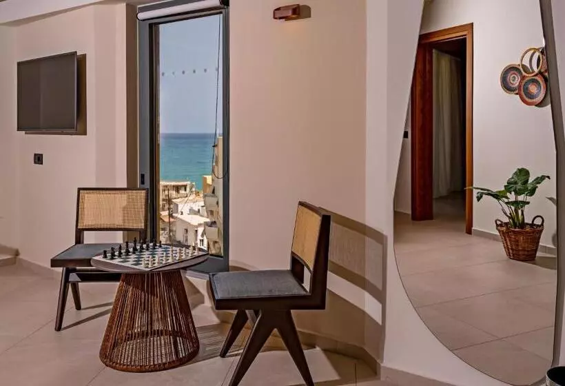 Suite, Minos