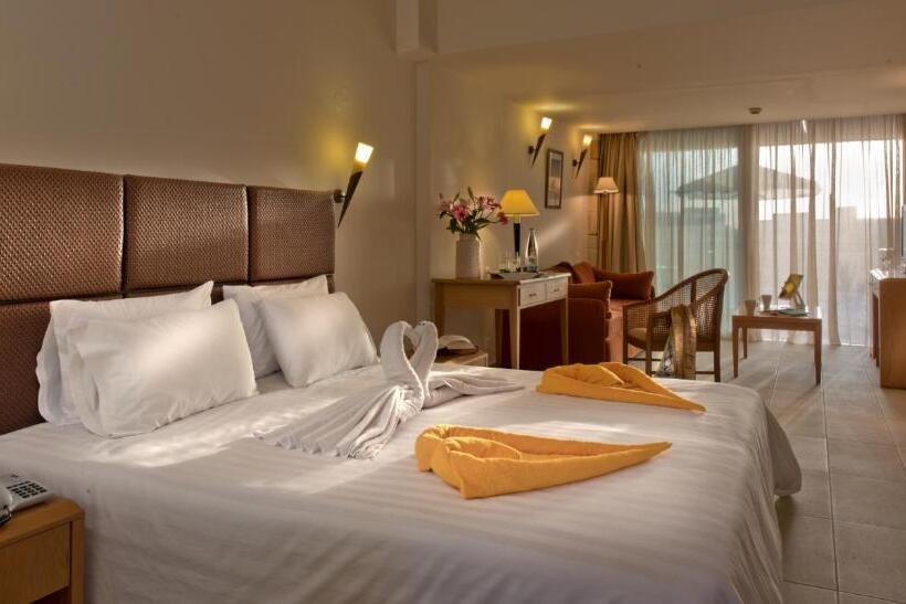 수피리어 주니어 스위트, Minos