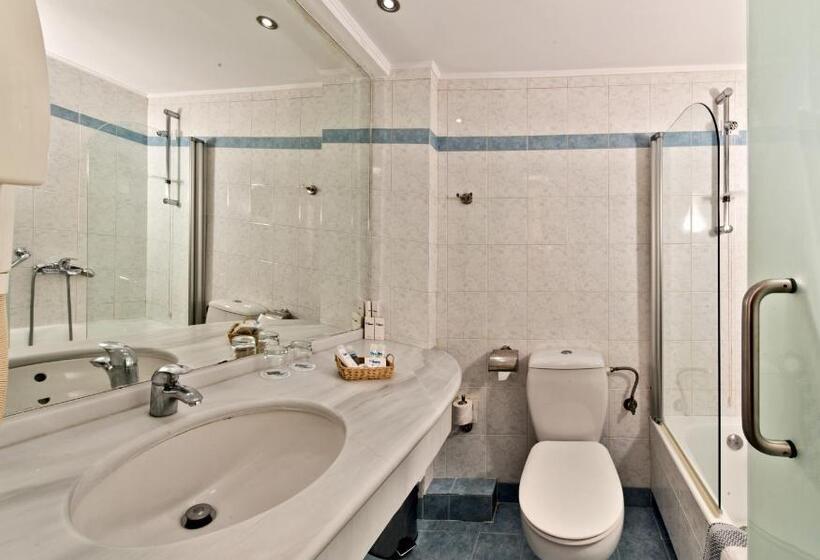 수피리어 주니어 스위트, Minos