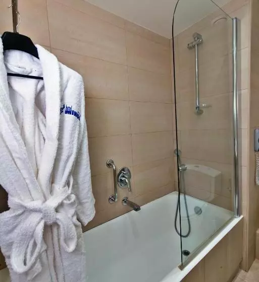 Chambre Deluxe, Minos