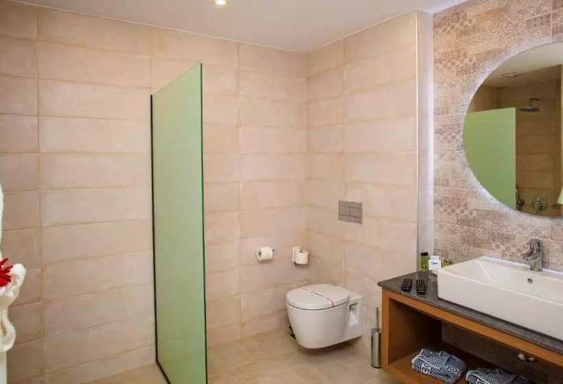 Chambre Deluxe, Minos