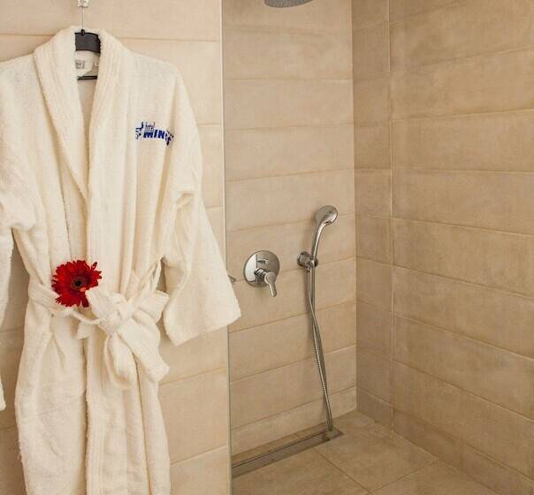 수피리어 스위트, Minos