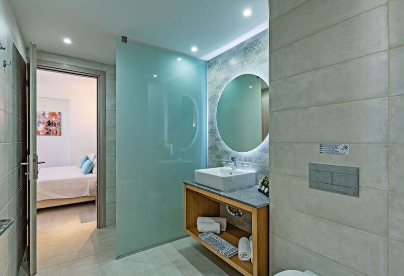 수피리어 스위트, Minos