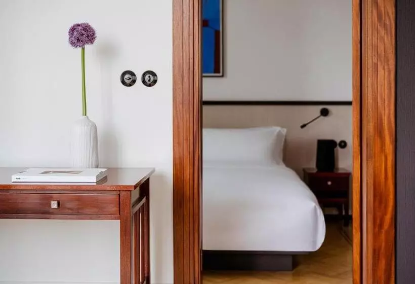 سوییت, Nobu Hotel Warsaw